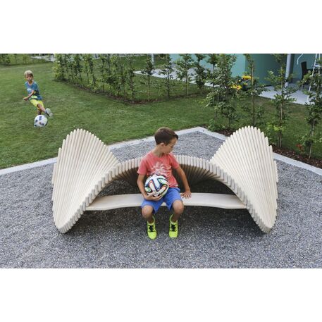 Lauko suoliukas-skulptūra viešosioms erdvėms „Chillen“ iš kolekcijos Smartcity®