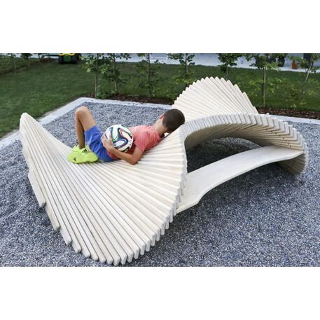 Lauko suoliukas-skulptūra viešosioms erdvėms „Chillen“ iš kolekcijos Smartcity®