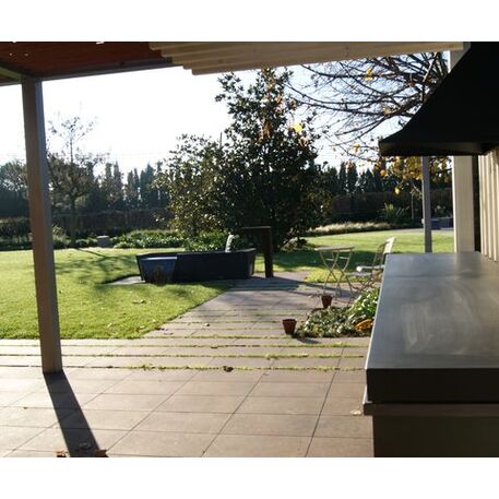 Biologiškai skaidomas medienos kompozito separatorius – žolei augti tarp trinkelių 'Rasen-Mohr ®'