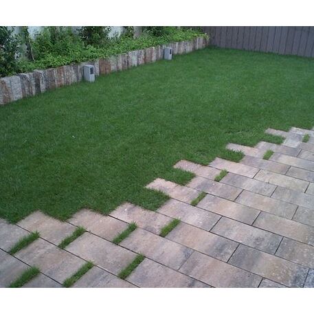 Biologiškai skaidomas medienos kompozito separatorius – žolei augti tarp trinkelių 'Rasen-Mohr ®'