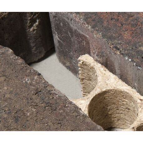 Biologiškai skaidomas medienos kompozito separatorius – žolei augti tarp trinkelių 'Rasen-Mohr ®'