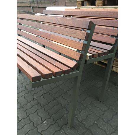 Metalinis suoliukas su atlošu, pagamintas iš Iroko medienos 'Premium / STF/04-03-02_03/MDL'