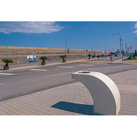 Betoninė vandens kolonėlė geriamajam vandeniui, apdirbta smulkia granito skaldele 'BS-123'