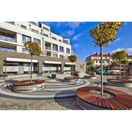 Concrete bench without backrest and with Iroko wood seating 'Premium Collection / STF/13-02-39_01/MDL'