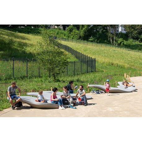 Betoninis gultas, šezlongas 'Slope'