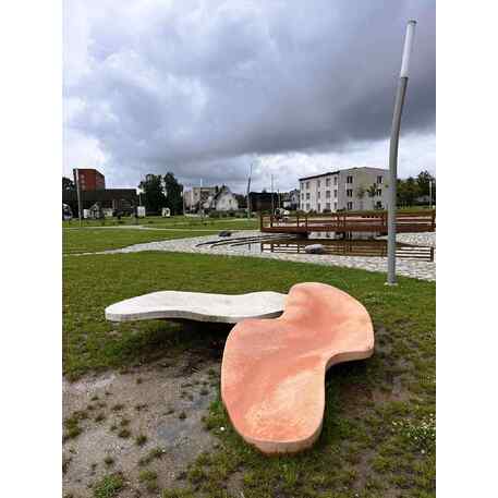 Betoninis gultas, šezlongas 'Slope'