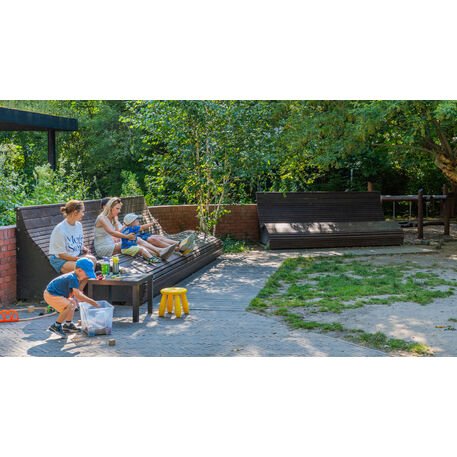 Metalinis gultas, šezlongas su medine gulimaja dalimi iš Iroko medienos 'Premium Collection / STF/25-04-15/MDL'