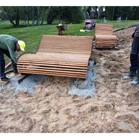 Metalinis gultas, šezlongas su medine sėdimąja dalimi 'BD/LM003_1704/MDL'