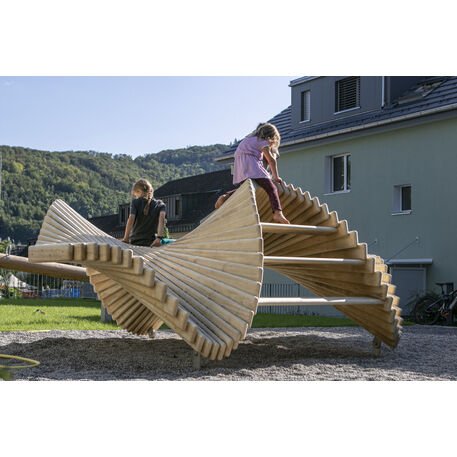 Vaikų žaidimų aikštelių įranga „Layslide 3.5“, kolekcija Playsculptures®