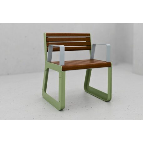 Sedia in metallo con schienale in legno di iroko 'Sido / 001610'