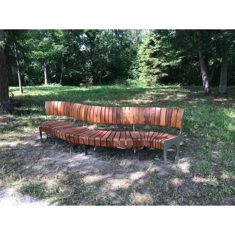 Lenktas arba tiesus metalinis suolas (suoliukas) su atlošu iš Iroko medienos 'Premium Collection / STF/19-04-78_01/MDL'