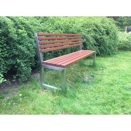 Metalinis suoliukas su atlošu, pagamintas iš Iroko medienos 'Premium / STF/04-04-06_01/MDL'