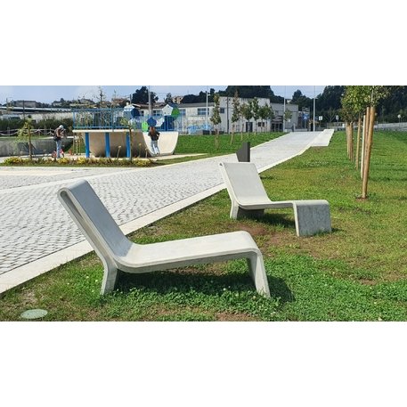 Betoninis gultas, šezlongas 'AR PURO / Lounge chair 148cm'