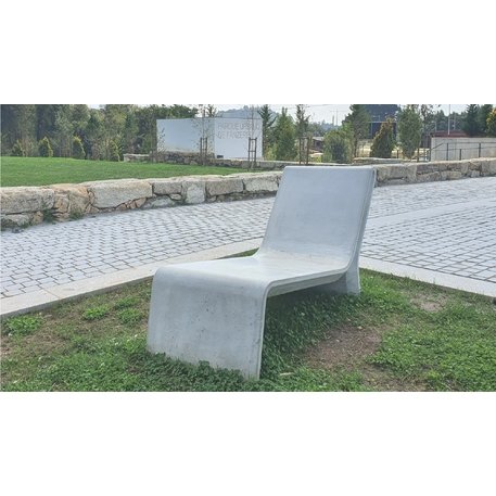 Betoninis gultas, šezlongas 'AR PURO / Lounge chair 148cm'
