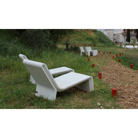 Betoninis gultas, šezlongas 'AR PURO / Lounge chair 148cm'