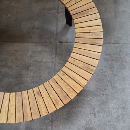 Metalinis suolas (suoliukas) be atlošo, pagamintas iš Iroko medienos 'Helio / 012136'