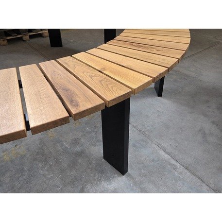 Metalinis suolas (suoliukas) be atlošo, pagamintas iš Iroko medienos 'Helio / 012136'