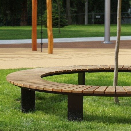 Metalinis suolas (suoliukas) be atlošo, pagamintas iš Iroko medienos 'Helio / 012136'