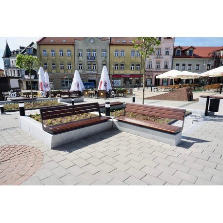 Metalinis suoliukas be atlošo, pagamintas iš Iroko medienos, tvirtinamas prie betoninių postamentų arba sienų 'Flow / 001259'