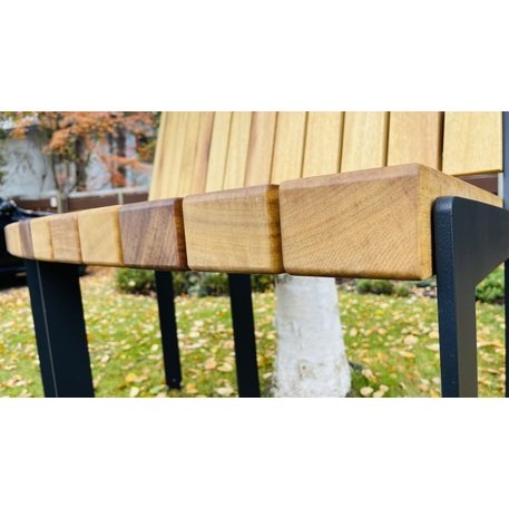 Lenktas arba tiesus metalinis suolas (suoliukas) su atlošu iš Iroko medienos 'Premium Collection / STF/24-04-13/MDL'