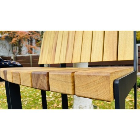 Lenktas arba tiesus metalinis suolas (suoliukas) su atlošu iš Iroko medienos 'Premium Collection / STF/24-04-13/MDL'