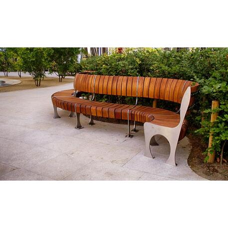 Lenktas arba tiesus metalinis suolas (suoliukas) su / be atlošo, pagamintas iš Iroko medienos 'Premium Collection / STF/19-04-78/MDL'