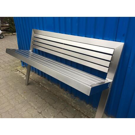 Металлическая скамейка со спинкой, изготовленная из древесины Ироко 'Premium Collection / STF/13-04-18_05/MDL'