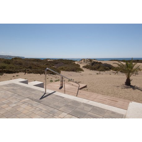 Коллекция бетонной плитки разных размеров и цветов 'Terana® light'