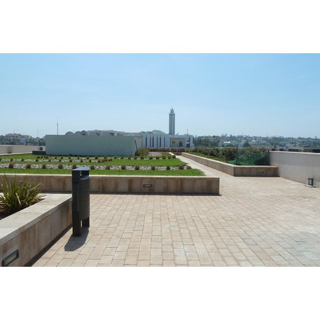 Коллекция бетонной плитки разных размеров и цветов 'Terana® light'