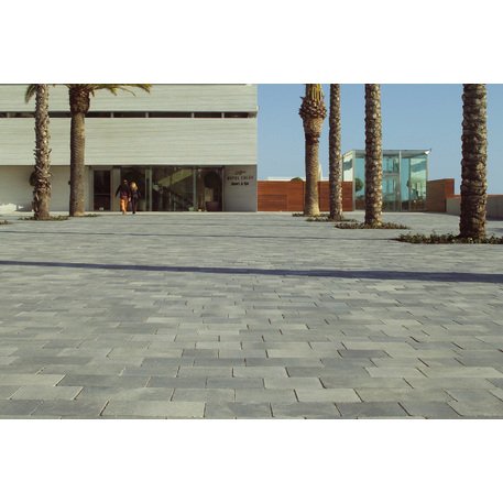 Коллекция бетонной плитки разных размеров и цветов 'Terana® light'