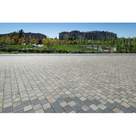 Коллекция бетонной плитки разных размеров и цветов 'Terana® light'