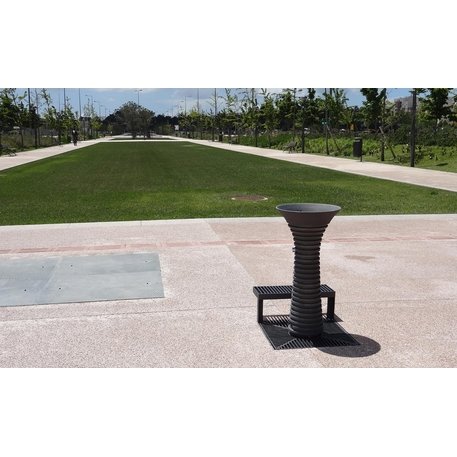 Kaltinio metalo geriamojo vandens kolonėlė (fontanas) 'Cast Iron / COMENDADOR'