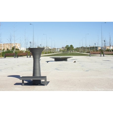 Kaltinio metalo geriamojo vandens kolonėlė (fontanas) 'Cast Iron / COMENDADOR'