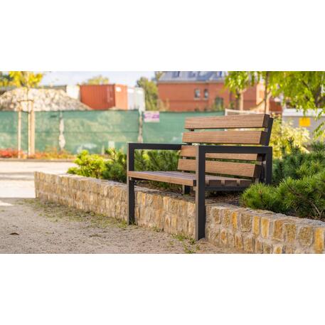 Metalinis suoliukas su atlošu, pagamintas iš Iroko medienos 'Premium / STF/04-04-01_02/MDL'