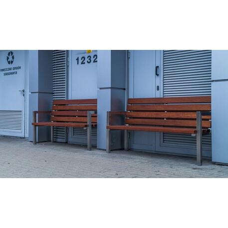 Metalinis suoliukas su atlošu, pagamintas iš Iroko medienos 'Premium / STF/04-04-01_02/MDL'