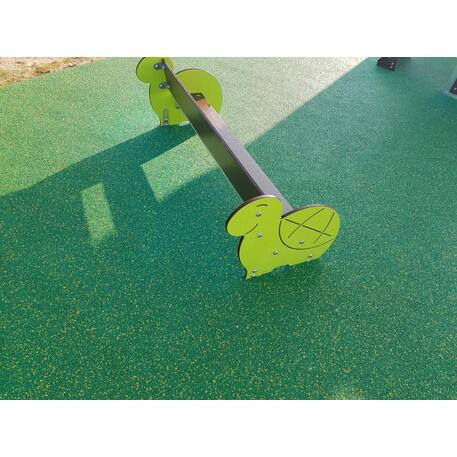 Spalvotas suoliukas vaikų žaidimo aikštelėms 'MO_BA-2002-02'