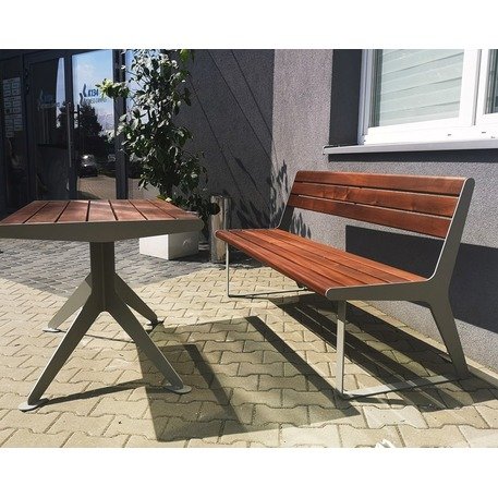 Metāla sols ar atzveltni, izgatavots no Iroko koka 'Flow / 001251'