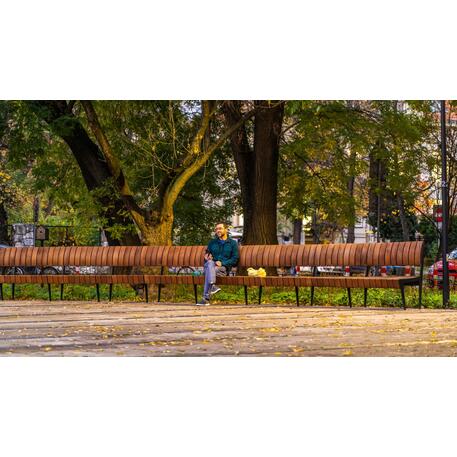 Lenktas arba tiesus metalinis suolas (suoliukas) su atlošu iš Iroko medienos 'Premium Collection / STF/24-04-11/MDL'