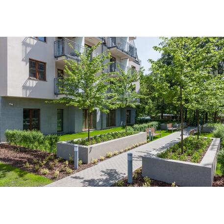 Metalinis suoliukas su atlošu, pagamintas iš Iroko medienos 'Premium / STF/06-04-09_01/MDL'