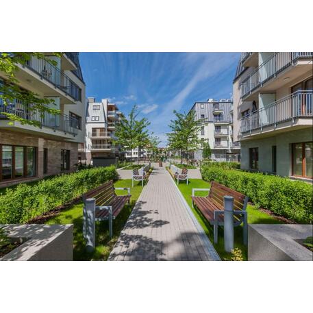 Metalinis suoliukas su atlošu, pagamintas iš Iroko medienos 'Premium / STF/06-04-09_01/MDL'