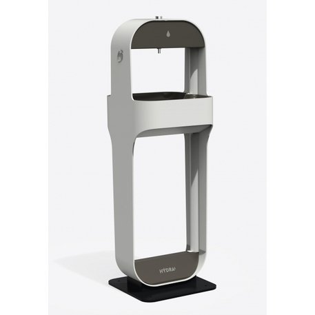 Metalinė geriamojo vandens kolonėlė su rankų plovimo funkcija 'Design Award 2024 / HYDRA Wash'