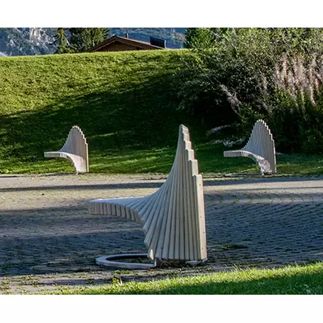 Lauko suoliukas-skulptūra viešosioms erdvėms „Waterdrop“ iš kolekcijos Smartcity®