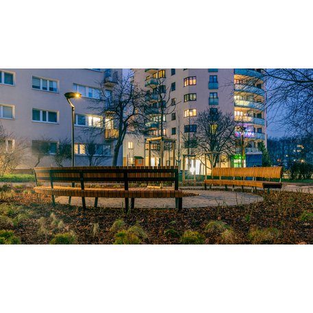 Lenktas arba tiesus metalinis suolas (suoliukas) su / be atlošo, pagamintas iš Iroko medienos 'Premium Collection / STF/26-04-17/MDL'