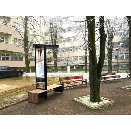 Išmanus suoliukas su saulės baterija, USB įkrovimu ir Smart City funkcijomis 'Smart Bench 2 Hybrid'
