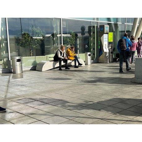 HPC Terrazzo betoninis suolas su medine sėdimąja dalimi BS-232 | Urban Premium Collection
