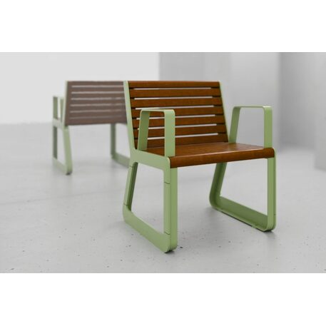 Sedia in metallo con schienale in legno di iroko 'Sido / 001608'