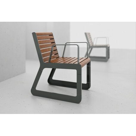 Sedia in metallo con schienale in legno di iroko 'Sido / 001608'