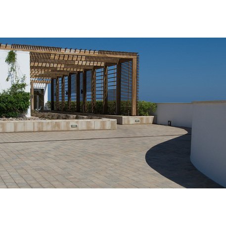 Collezione di pavimentazioni in calcestruzzo di varie dimensioni e colori 'Terana® art'