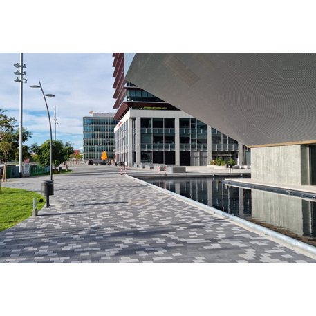 Collezione di pavimentazioni in calcestruzzo di varie dimensioni e colori 'Terana® art'