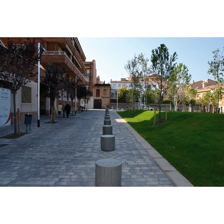 Collezione di pavimentazioni in calcestruzzo di varie dimensioni e colori 'Terana® art'